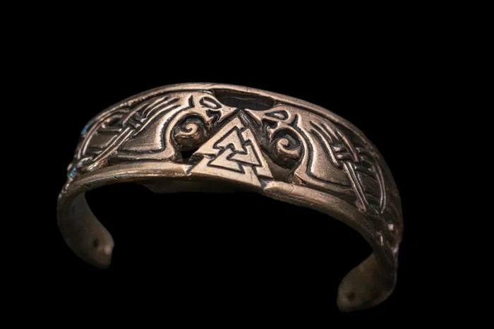 Valhallas silver Rings Valknut Arm Ring in Bronze